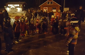 Glimt fra tirsdag 17/1 - en helt vanlig skøytetirsdag på skøytebanen på Skreia