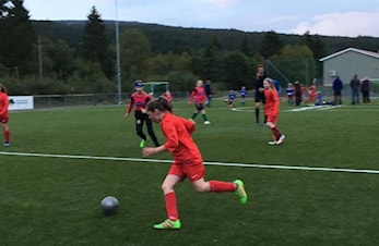 Flott aften med stor underholdningsverdi på Singsås stadion!