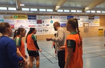 Suveren seier til damelaget