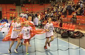 J-11 Maskoter for Larvik HK