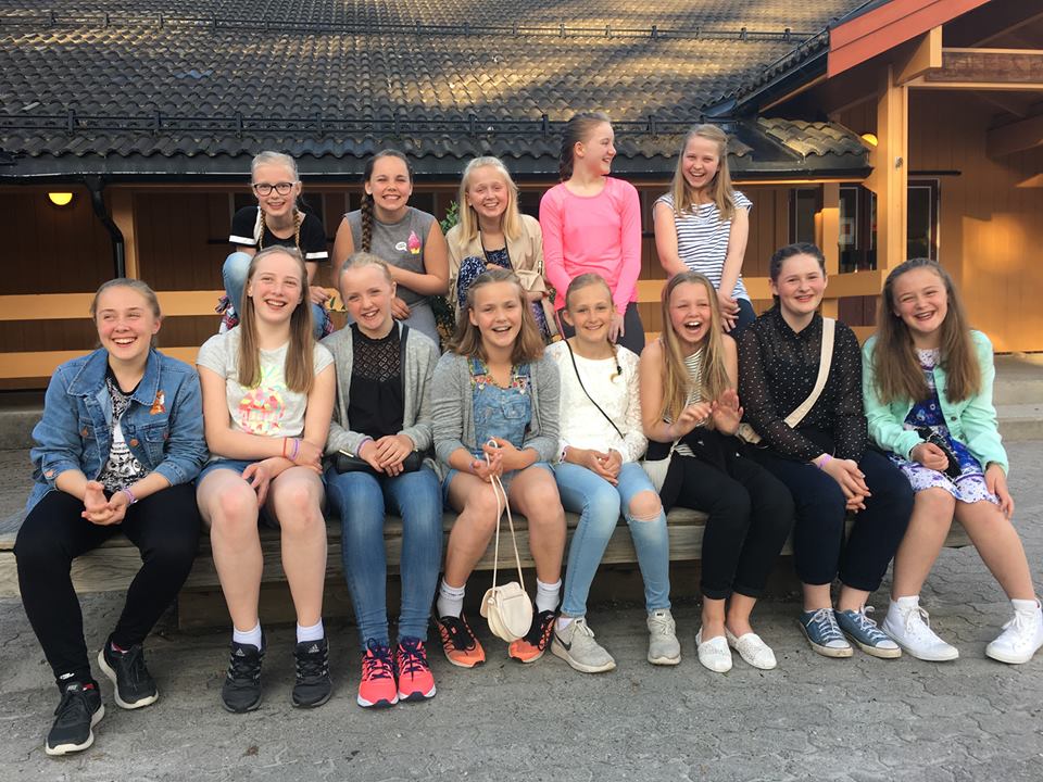 Topp innsats av Hof Håndball J-12 i Bø cup