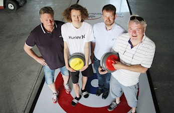 Bendik først ut med curling som toppidrett i skolen
