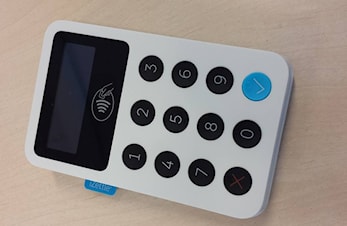 Kortterminal og mCash i curlinghallen