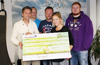 Får 15.000 kroner i gave fra Waveit