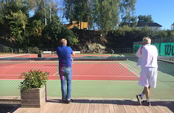 Halv pris på spilleavgiften - tennis