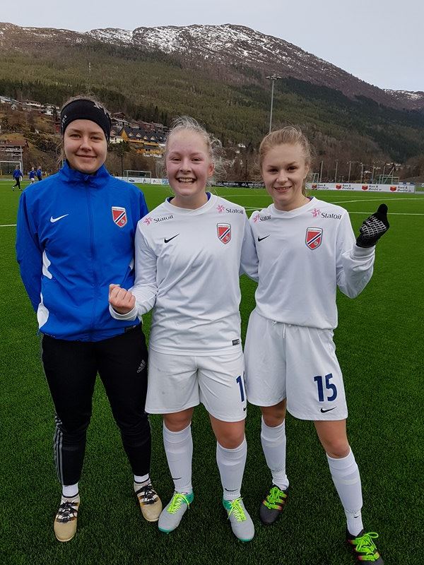 Lokale jenter i Førde på kretslagskamper i helga