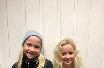 Vinnerne av maskotkonkurransen med premie fra Strømmen Storsenter