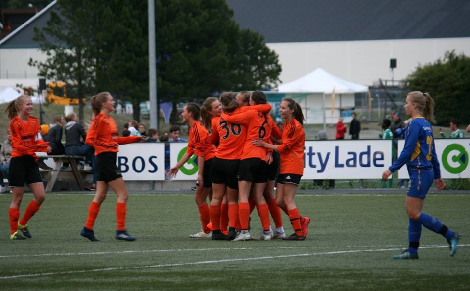 Ubeseiret i serien og styrer mot opprykk