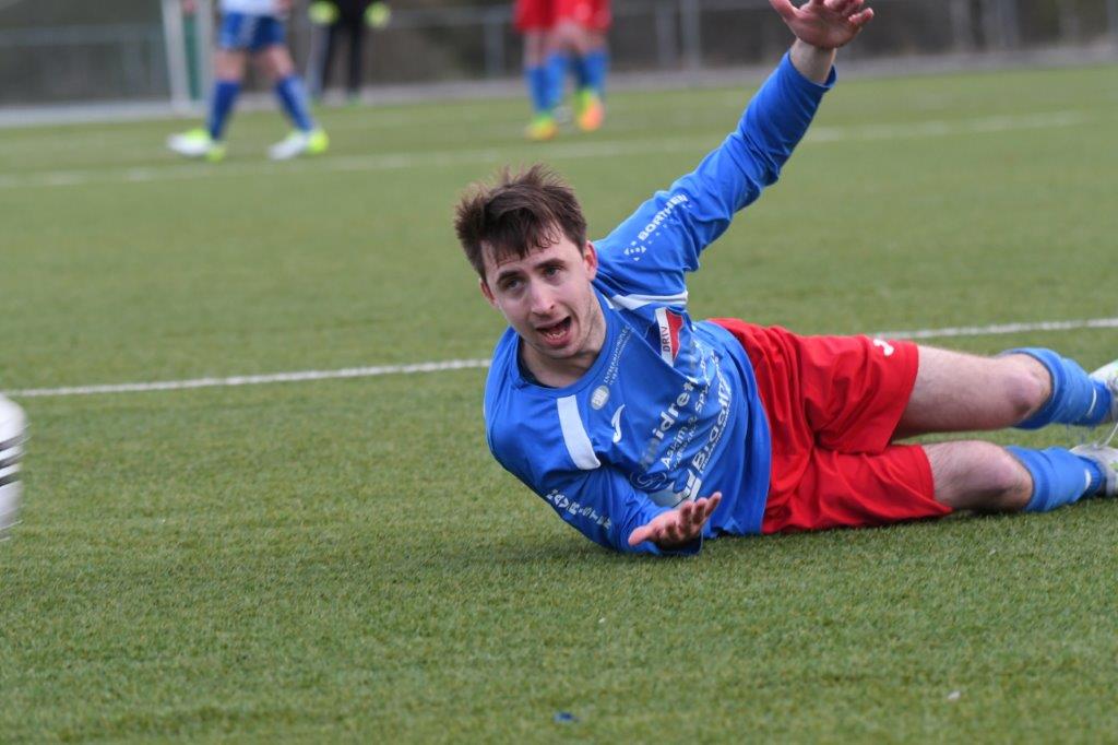 Raste etter kontroversiell straffesituasjon