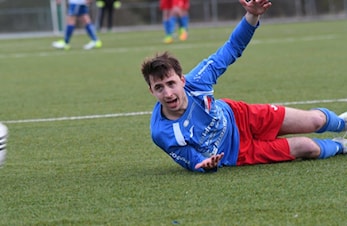 Raste etter kontroversiell straffesituasjon