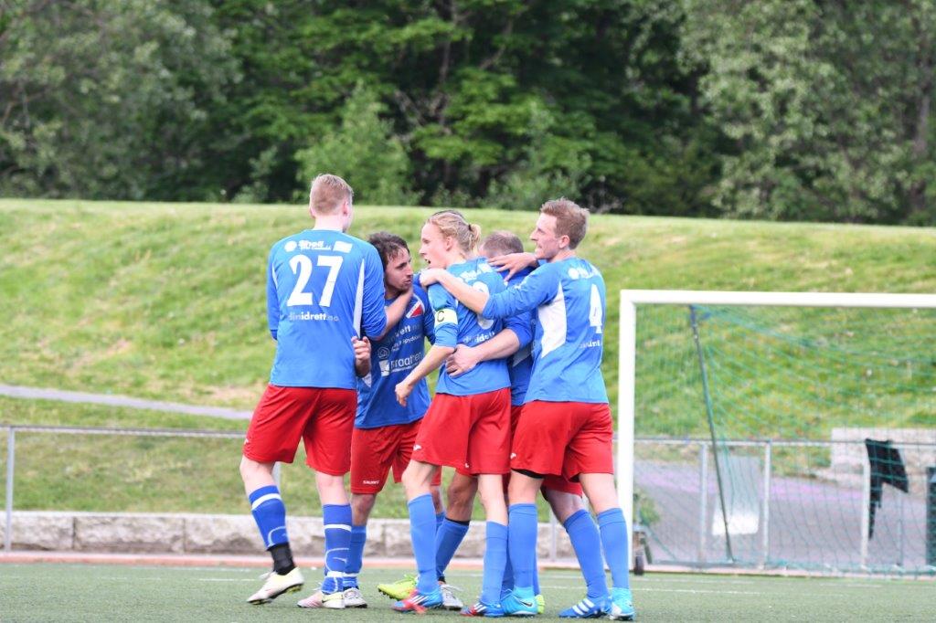 Tosifret i årets første trepoenger - Sjekk Drivbørsen!