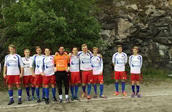 Unggutta sentrale i sterk borteseier til rekrutten