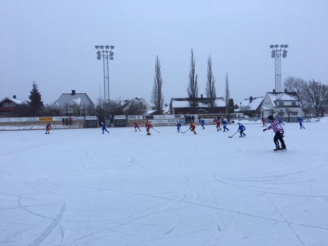 0 POENG ER FASITETEN ETTER HELGENS KAMPER FOR SMÅGUTT