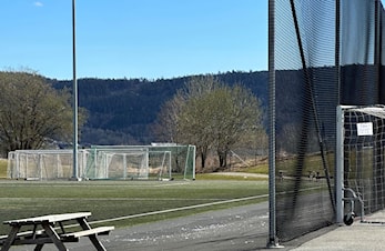 Russ bedrev hærverk på Lier stadion natt til søndag