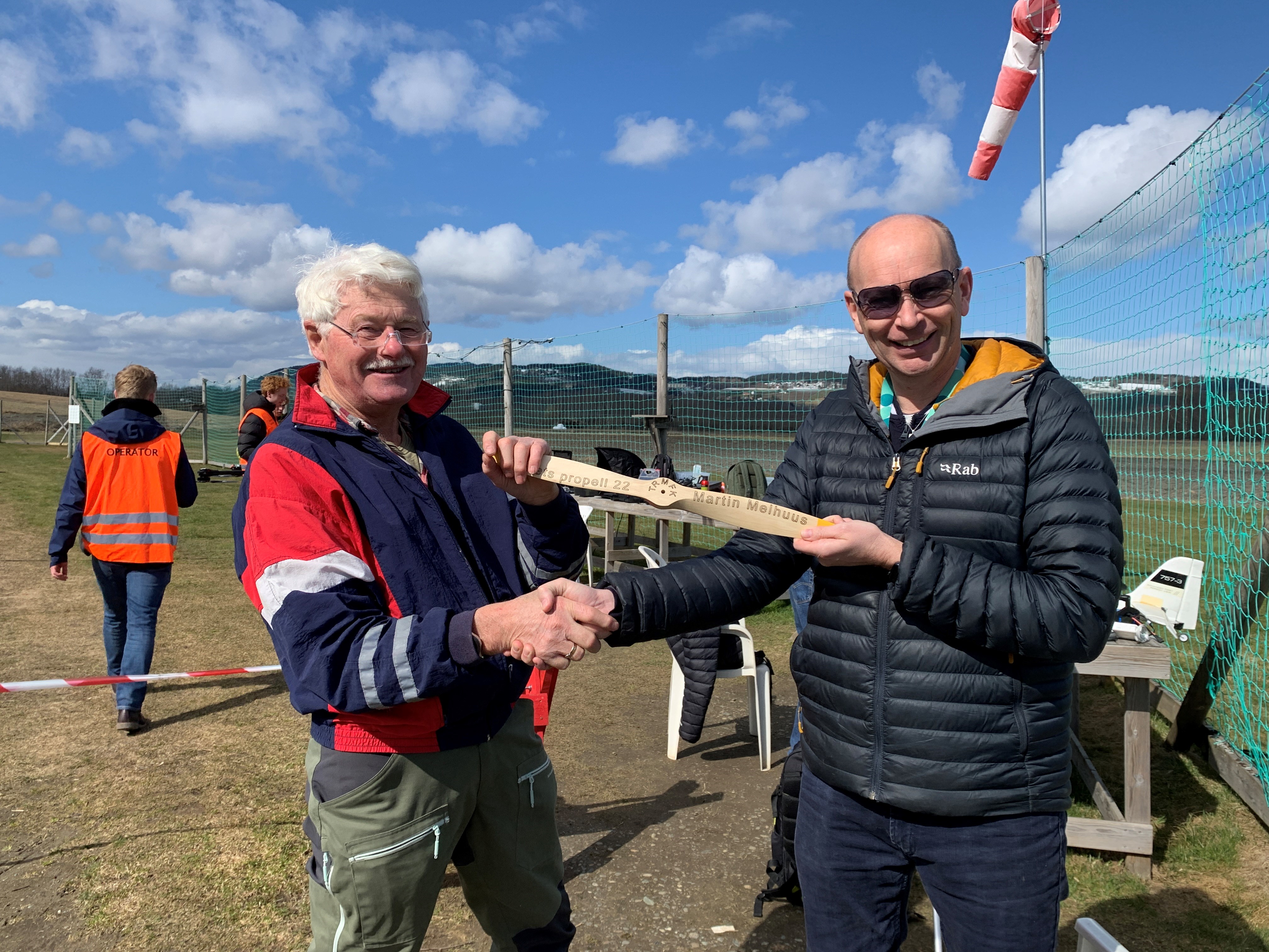 Da fikk vi overrakt årets propell for 2022 til Martin Melhuus