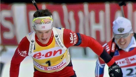 Tarjei under fellesstarten i Oberhof. Foto: NRK