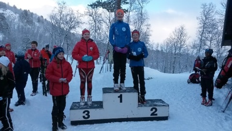 Pallen i jenter 12 år. Foto: Torstein Breivik