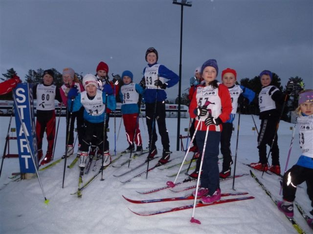 Startfeltet for klassane 9-12år. Foto: Margunn Hjelmeset