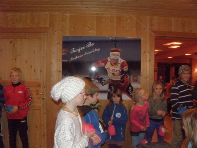 Premiar på lagsmeisterskap. Foto: Sigbjørn Kirkeeide