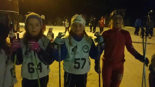 Sara Annie, Mari Sofi og Oddrun. Foto: John Roger Meland