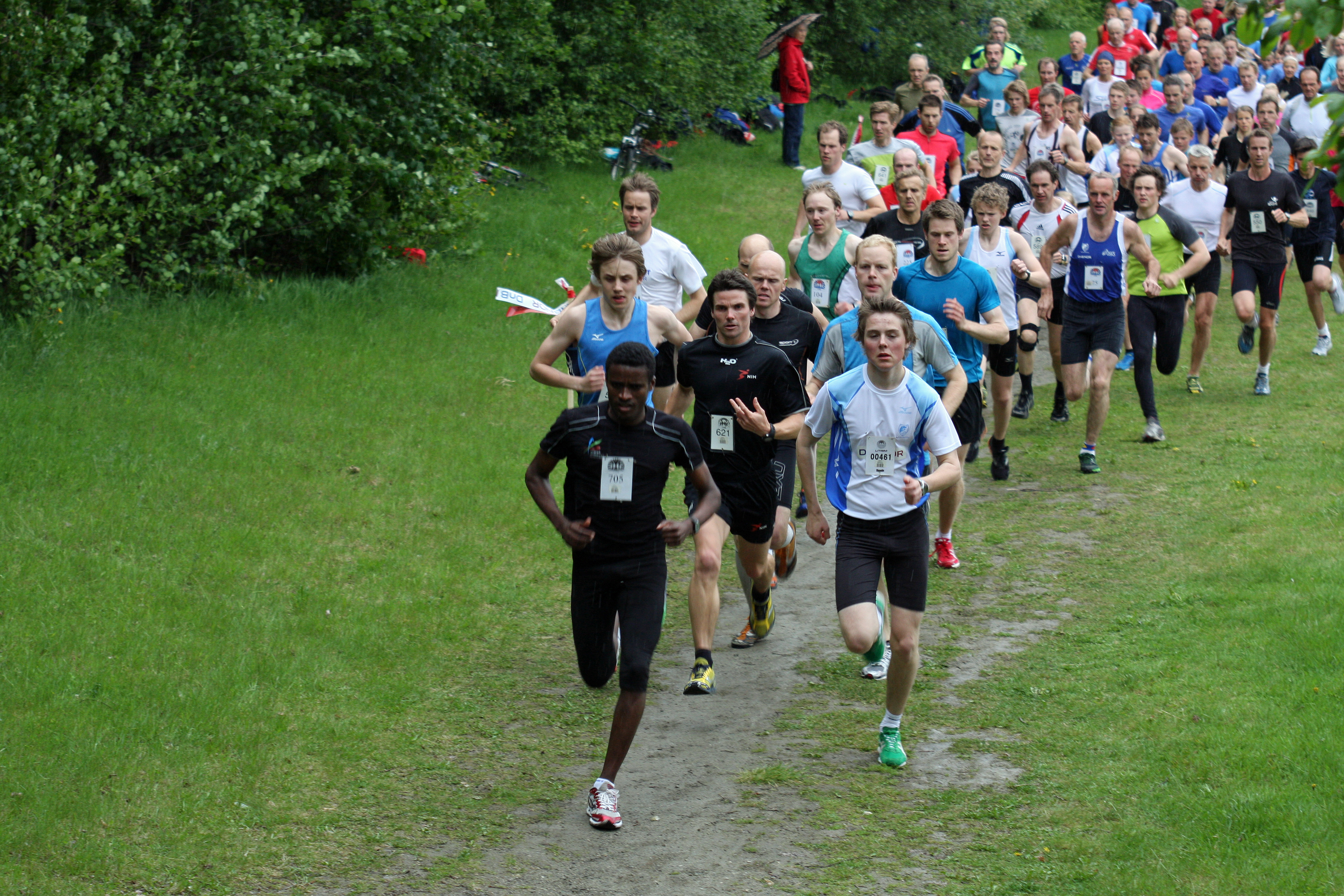 Start bra badestranda i Svarstadvika - Gishe Abdi Wako dominerte løpene.