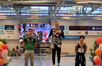 2.dag av UM innendørs - Bronse til Pelle i stav og Thor Adam på 60m