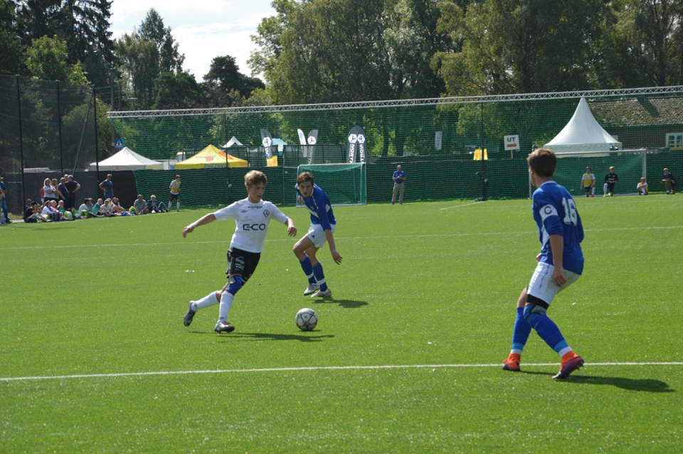 BÆKKEN SHOW I STERK BORTESEIER MOT KIF&nbsp;