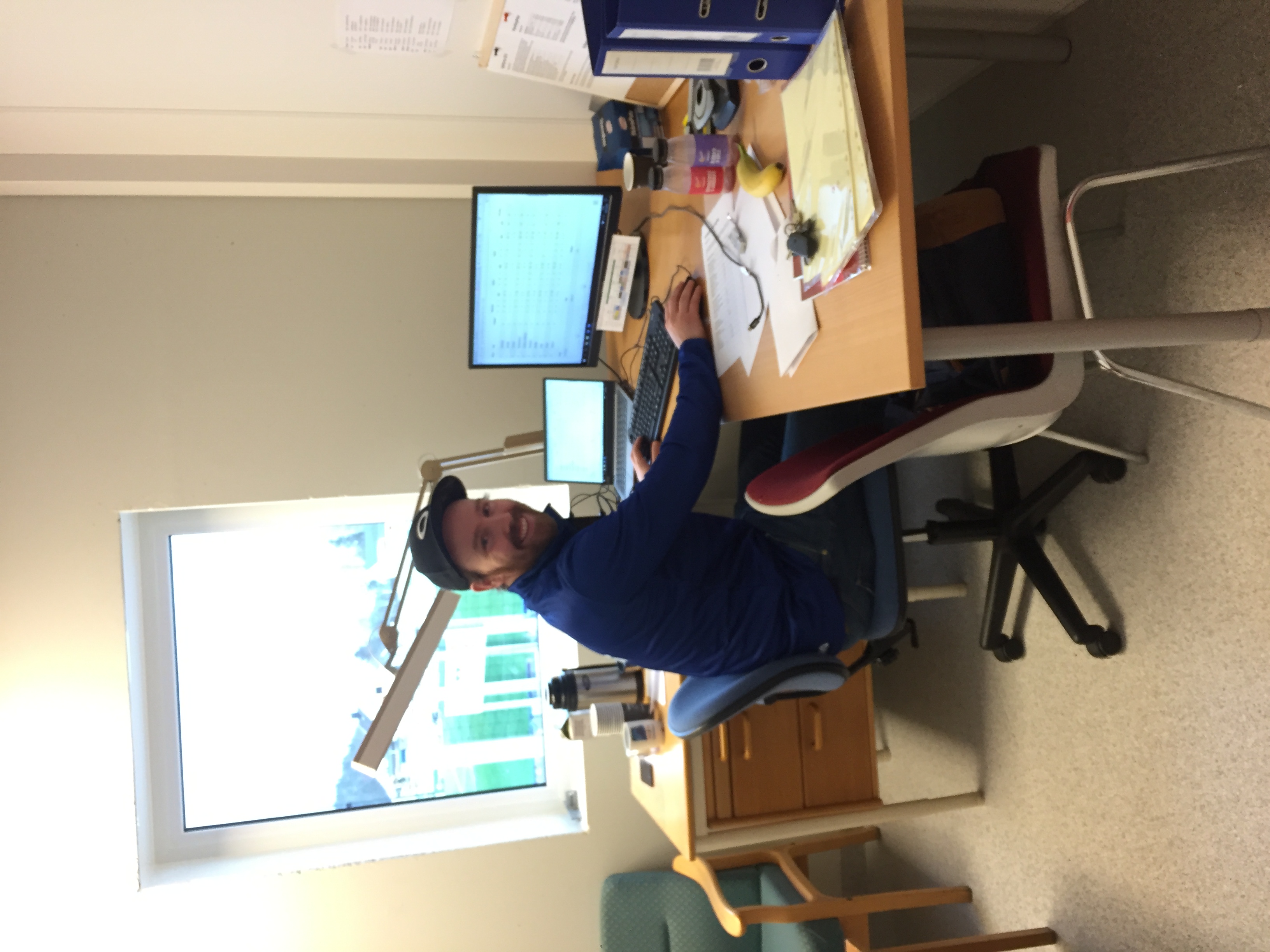 Øystein i full gang med arbeidet som spillerutvikler!