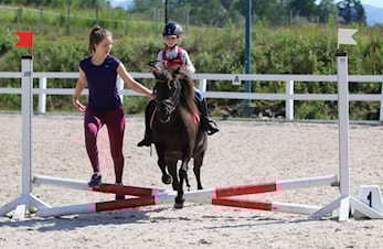 Ledige plassar i rideskulen 🦄