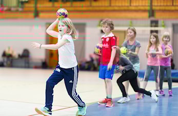 Håndballskole i uke 33 i regi av Aker Topphåndball - FULLTEGNET