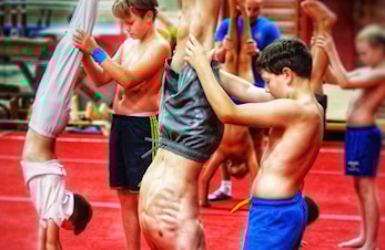 Oppvisningskonkurranse søndag 20. oktober i håndballhallen