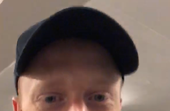 Videohelsing frå Johannes på veg til Ål