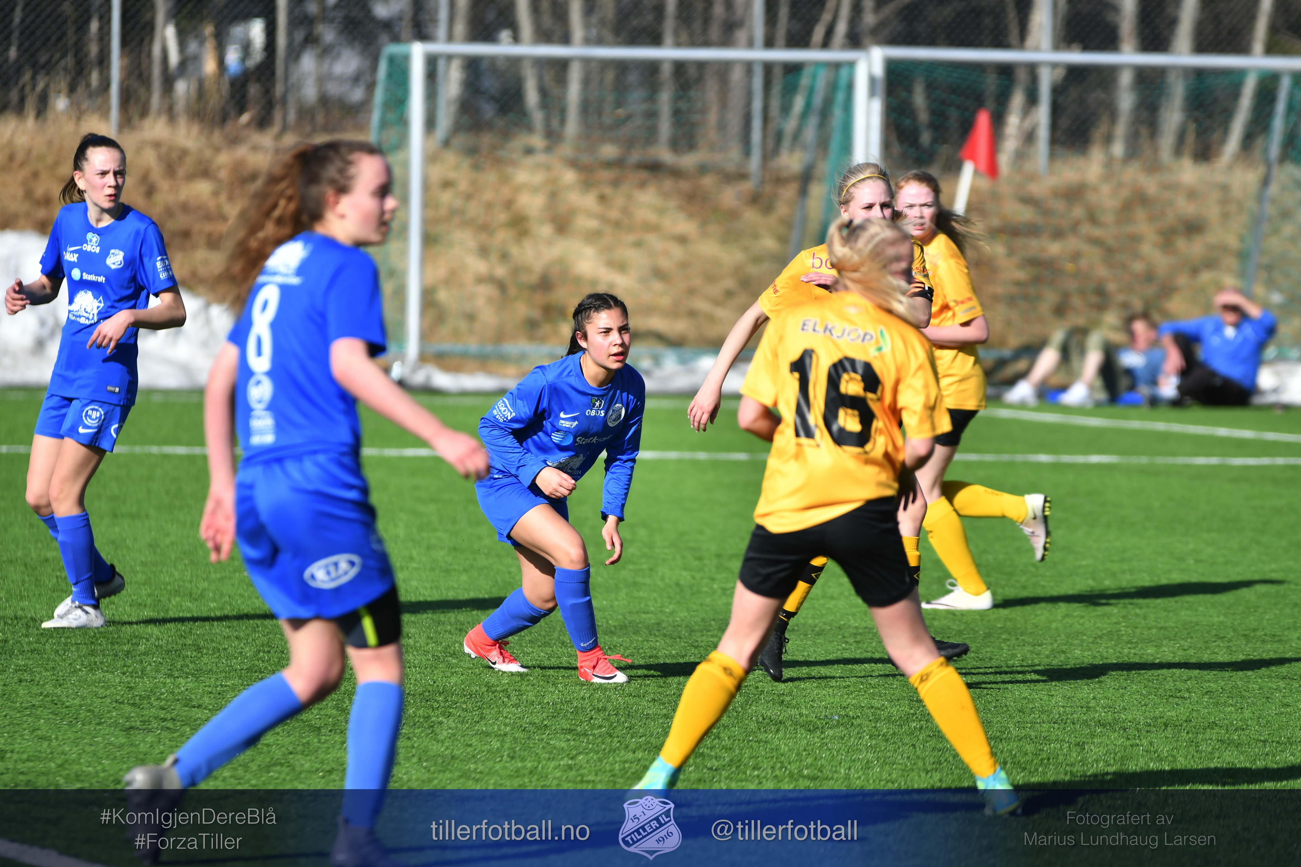 Bilder fra J17-kampen