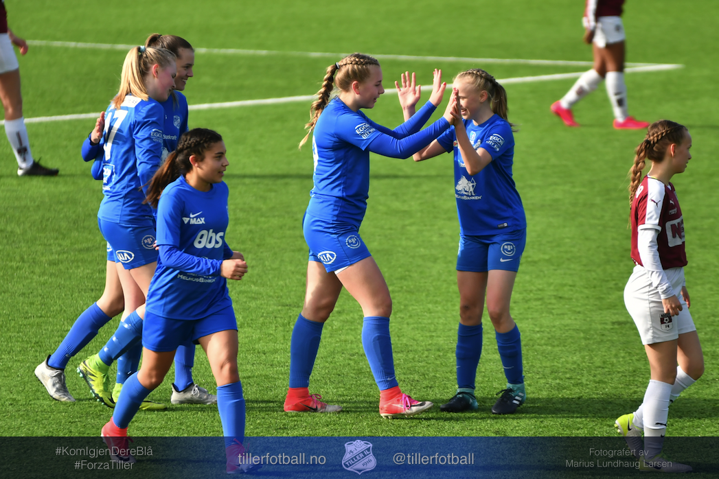 Bilder fra J17-kampen