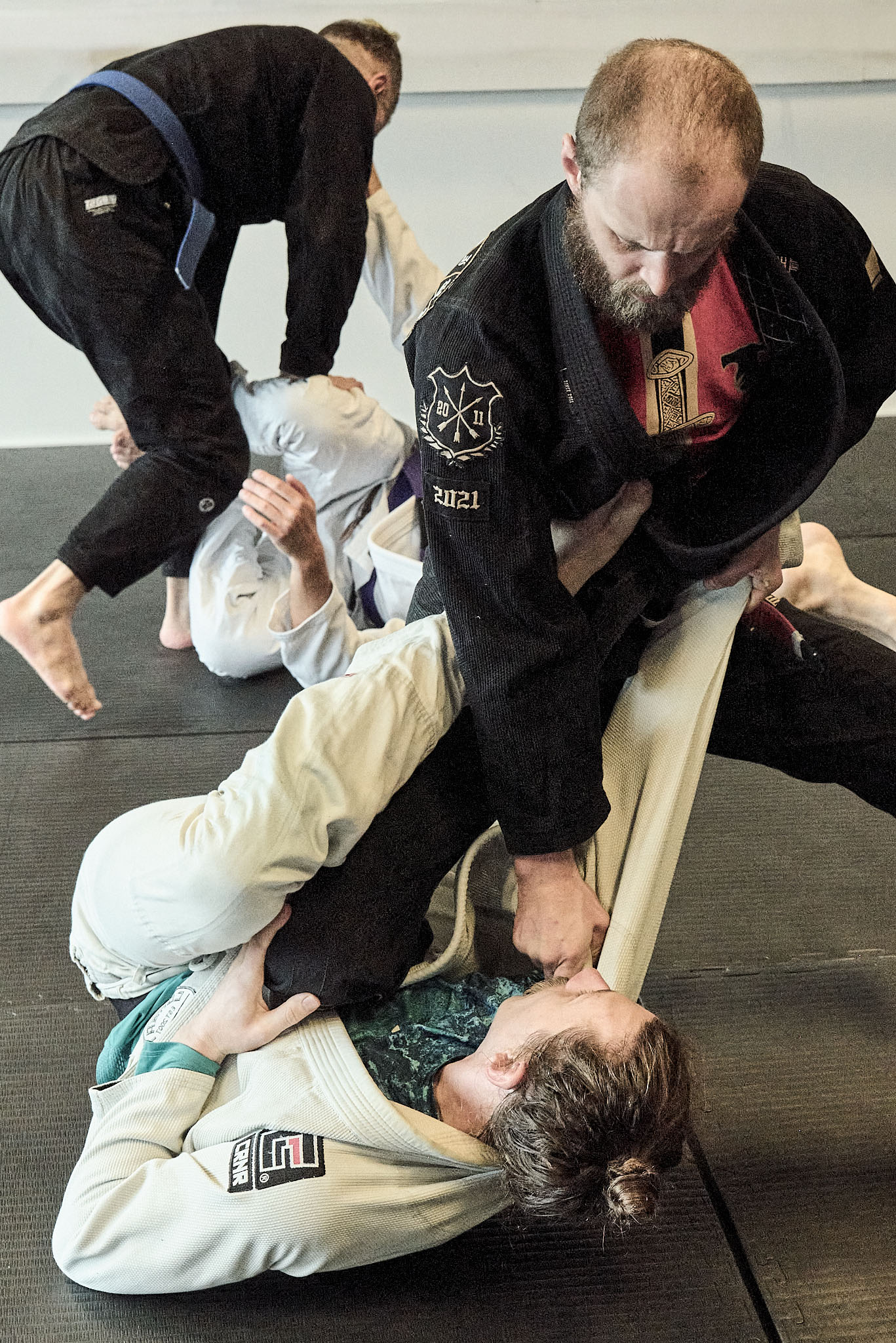 Image of two grappler grappling